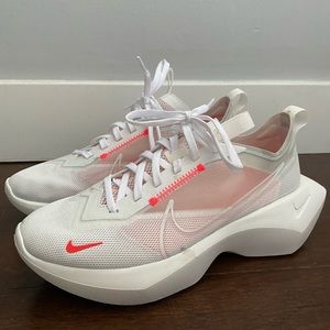 NIKE Vista Lite Sneakers